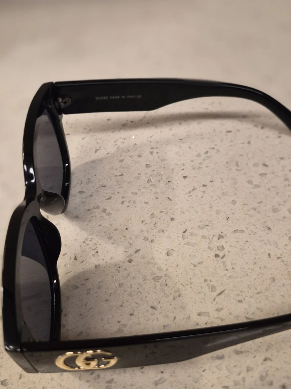 Gucci Black Women's Oversized Sunglasses with Dark Gray Lenses